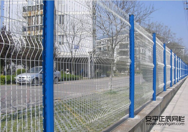 便宜鐵絲網圍欄價格