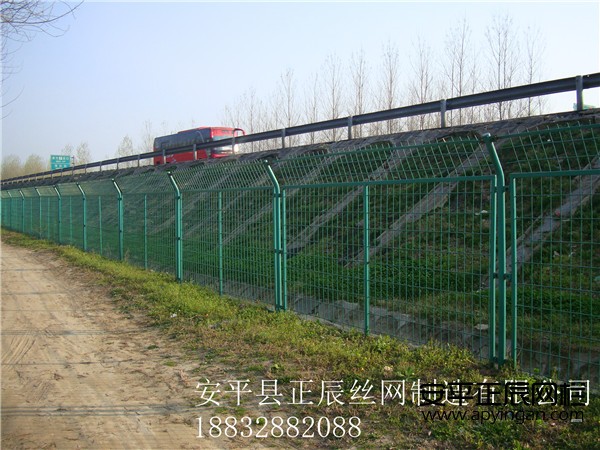 鋼絲圍欄網(wǎng)一米多少錢