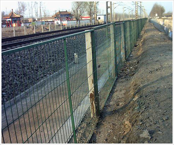 鐵路護欄網(wǎng)