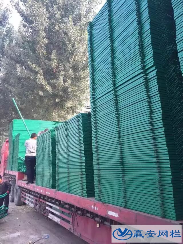 公路護欄網(wǎng)哪里賣