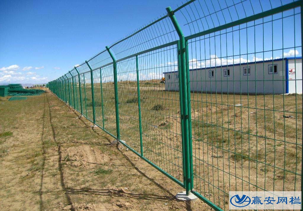 圈地護(hù)欄網(wǎng)