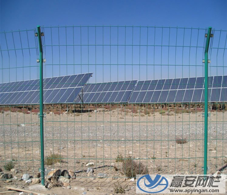 雙邊式光伏電站圍欄網 光伏電站圍欄網樣式