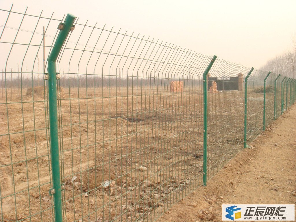 圈地護欄網
