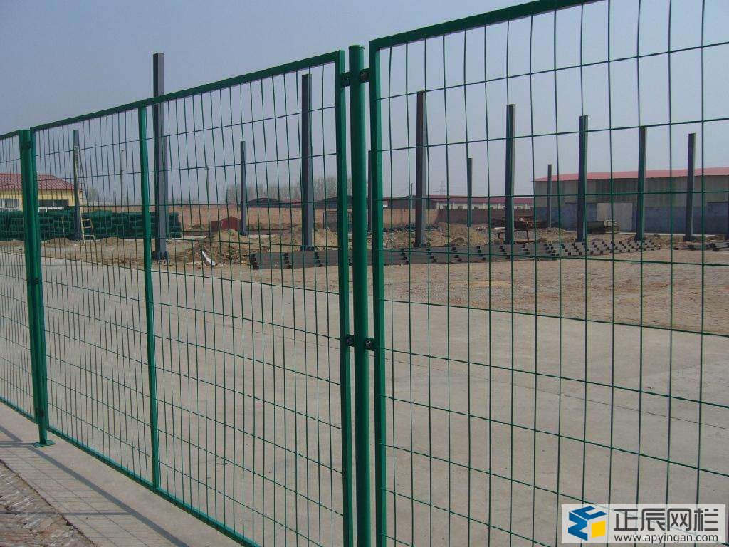 小區(qū)隔離網(wǎng)圍欄