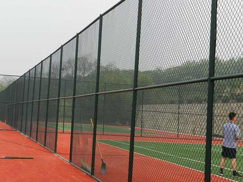 球場圍網的用途