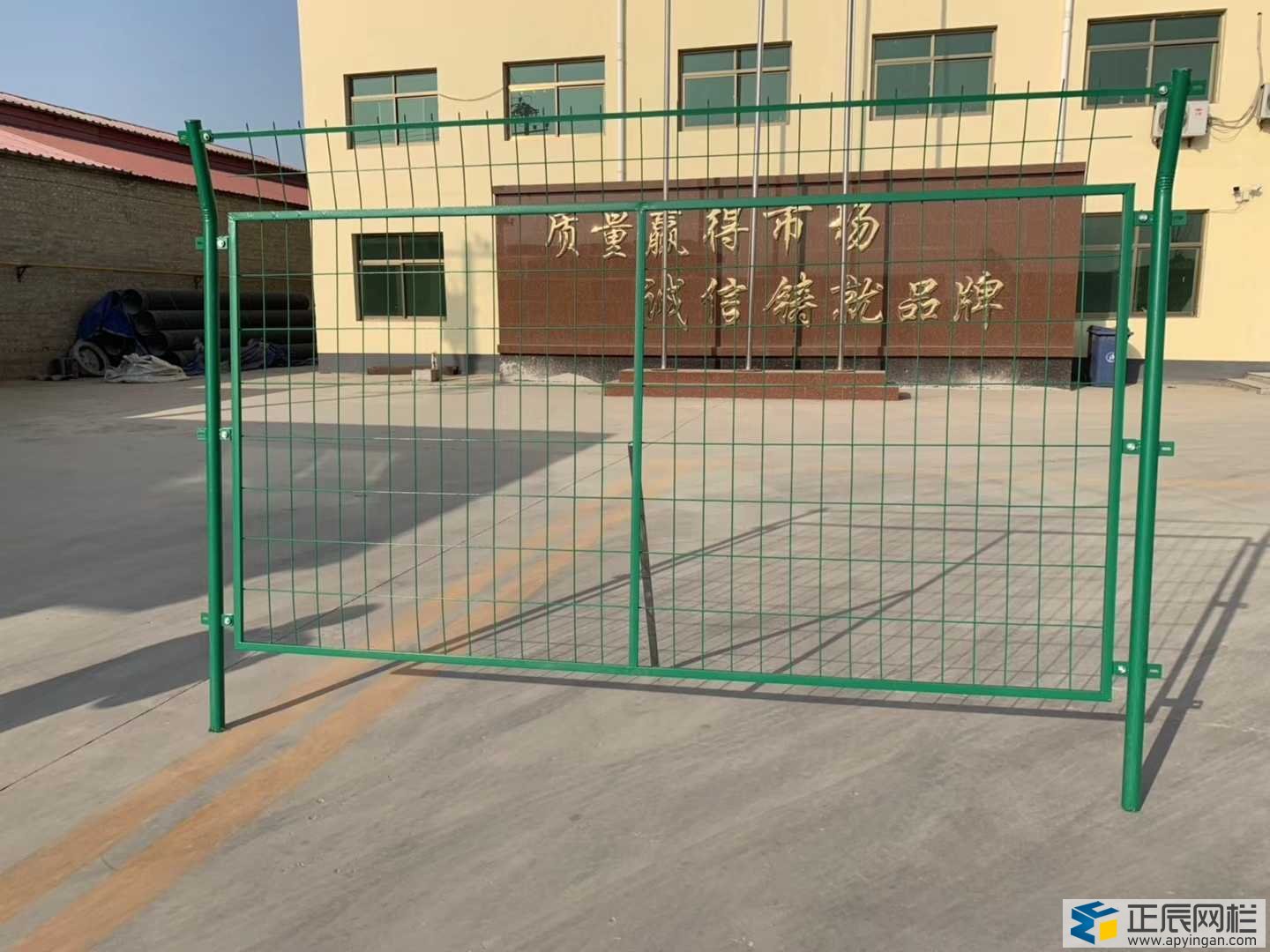 護欄網(wǎng)批發(fā)圖片