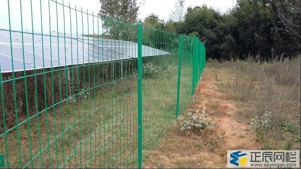 光伏場地護欄網