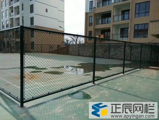 球場圍欄網(wǎng)多少錢一平方