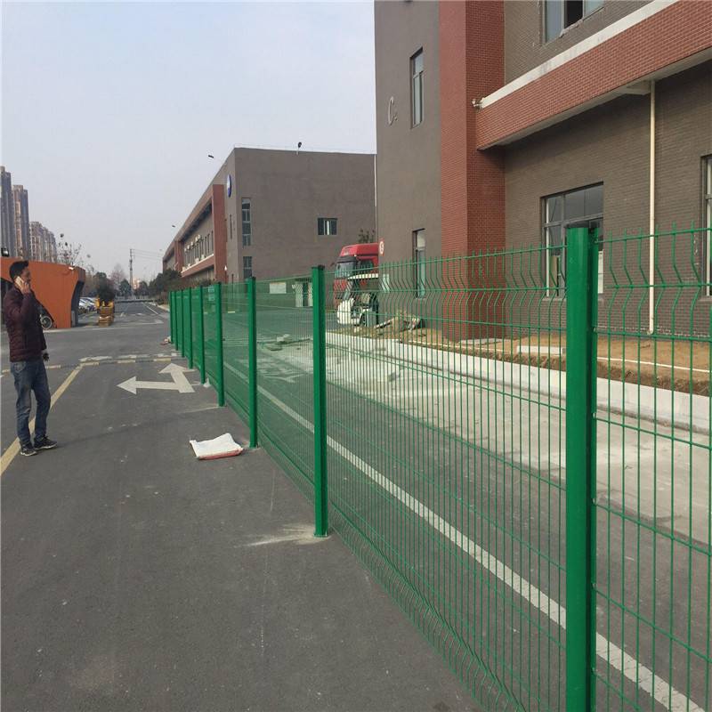 小區(qū)護(hù)欄網(wǎng)2