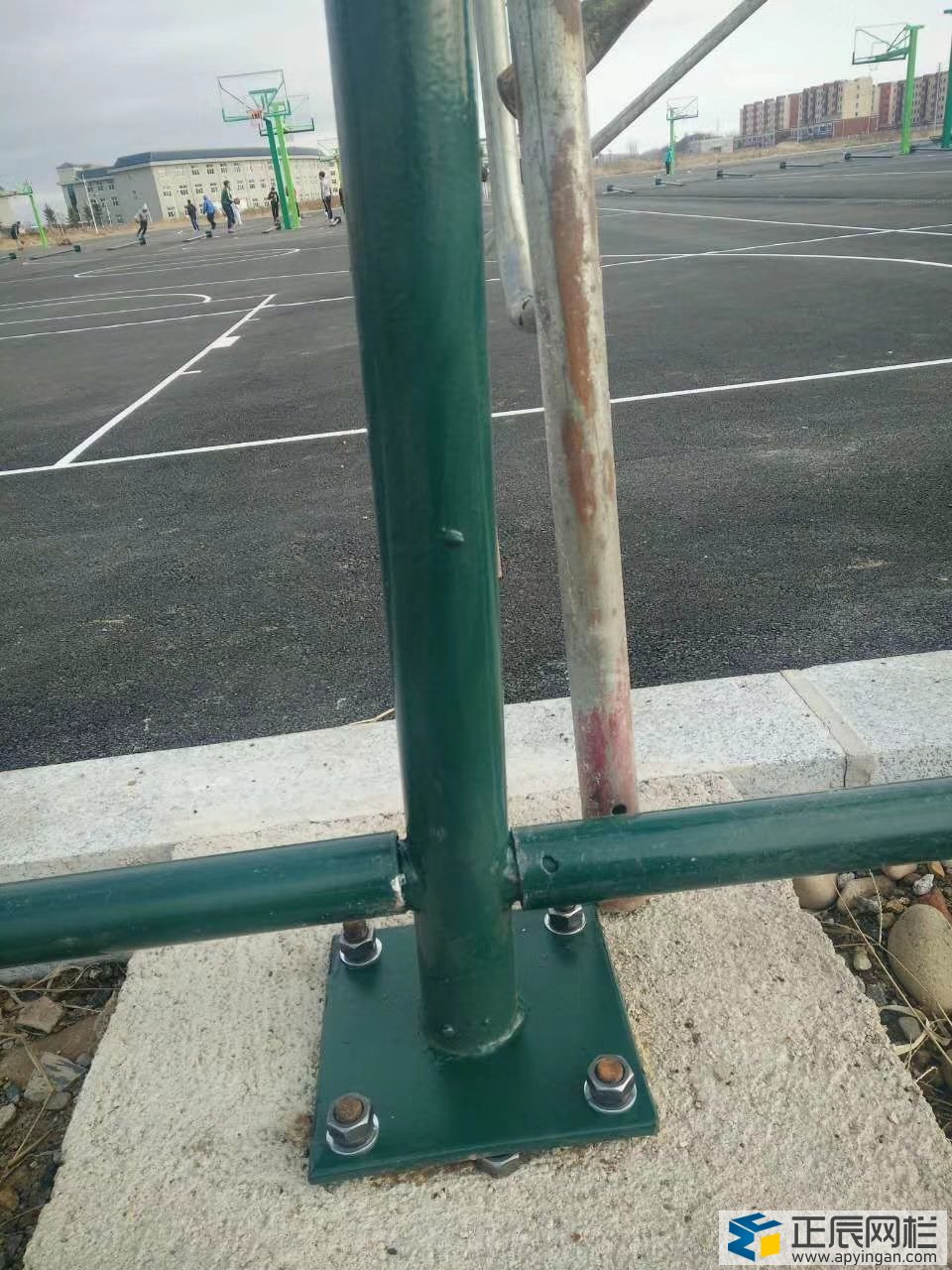 籃球場圍網(wǎng)材質