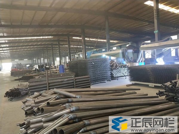 護欄網(wǎng)廠家